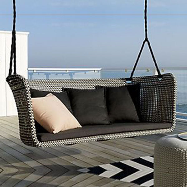 Outdoor Wicker Swing - oscillation
