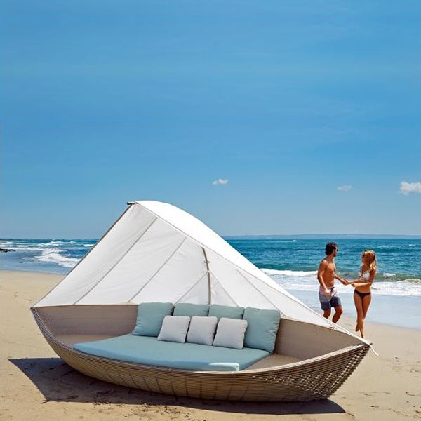  Outdoor Furniture - Canopy Bed - Boat